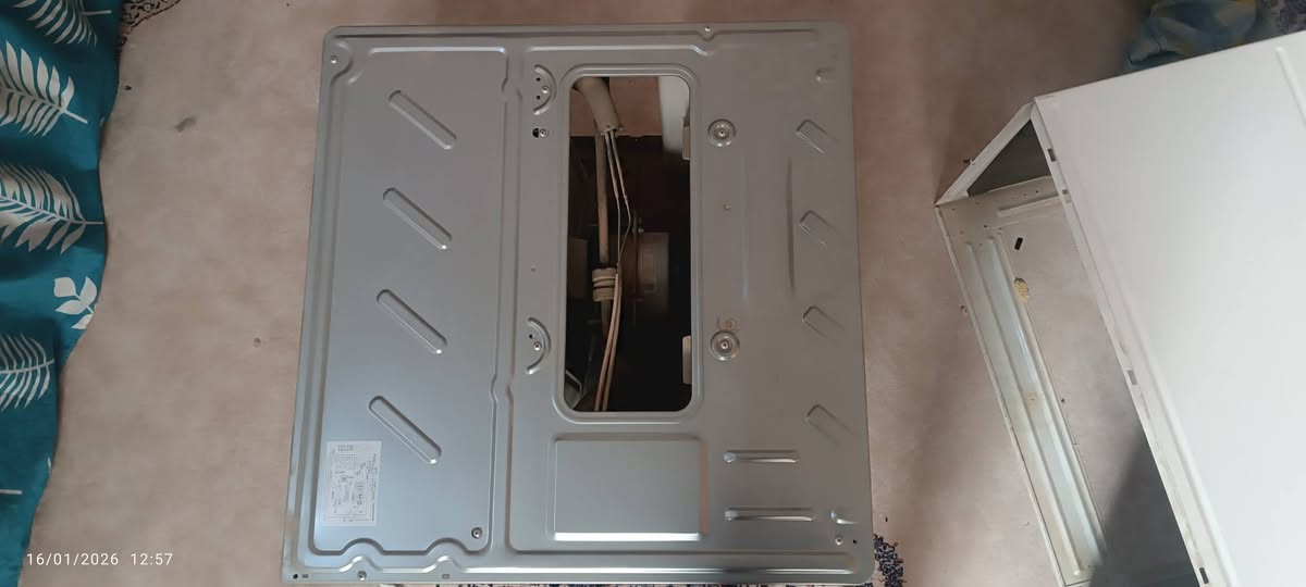 السلام عليكم مكيف جبسون للبيع بعده جديد مستخدم شهرين فقط مثل ما تشوف بالصور مكان كربلاء سعر 250 للتواصل: ***********
