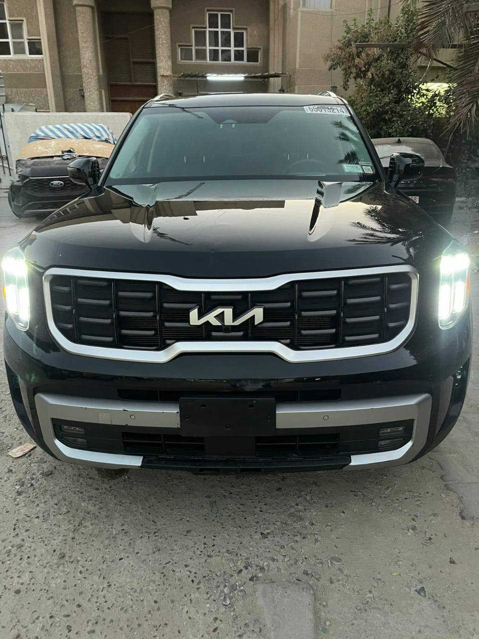 تلورايد 2023 Sx فول اعلى فئة
حادثها بسيط باب وشوية من الجاملغ الخلفي 
محرك V6 3800سبعة راكب خمس كامرات حساس امامي خلفي بردات بالابواب مرقم بغداد انكليزي بأسمي
مكانها بغداد الكرادة للاستفسار على الرقم 
***********
متوفر وتساب
