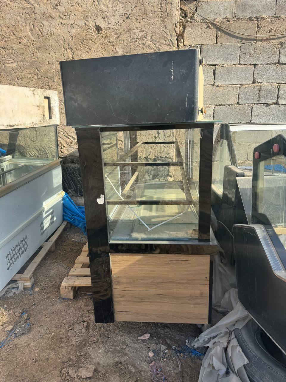 مكلفه بنشر 
برادات مال محلات تقريبآ 6. وياها عارضات مال حلويات  مكان هيت معموره!! 
سعر مو يمي يم صاحبها للاستفسار رقم موجود ع خاص @إشارة


**إذا كنت صاحب هذا الإعلان وتريد حذفه لأي سبب، رجاءا أرسل رسالة إلى الدعم الفني**