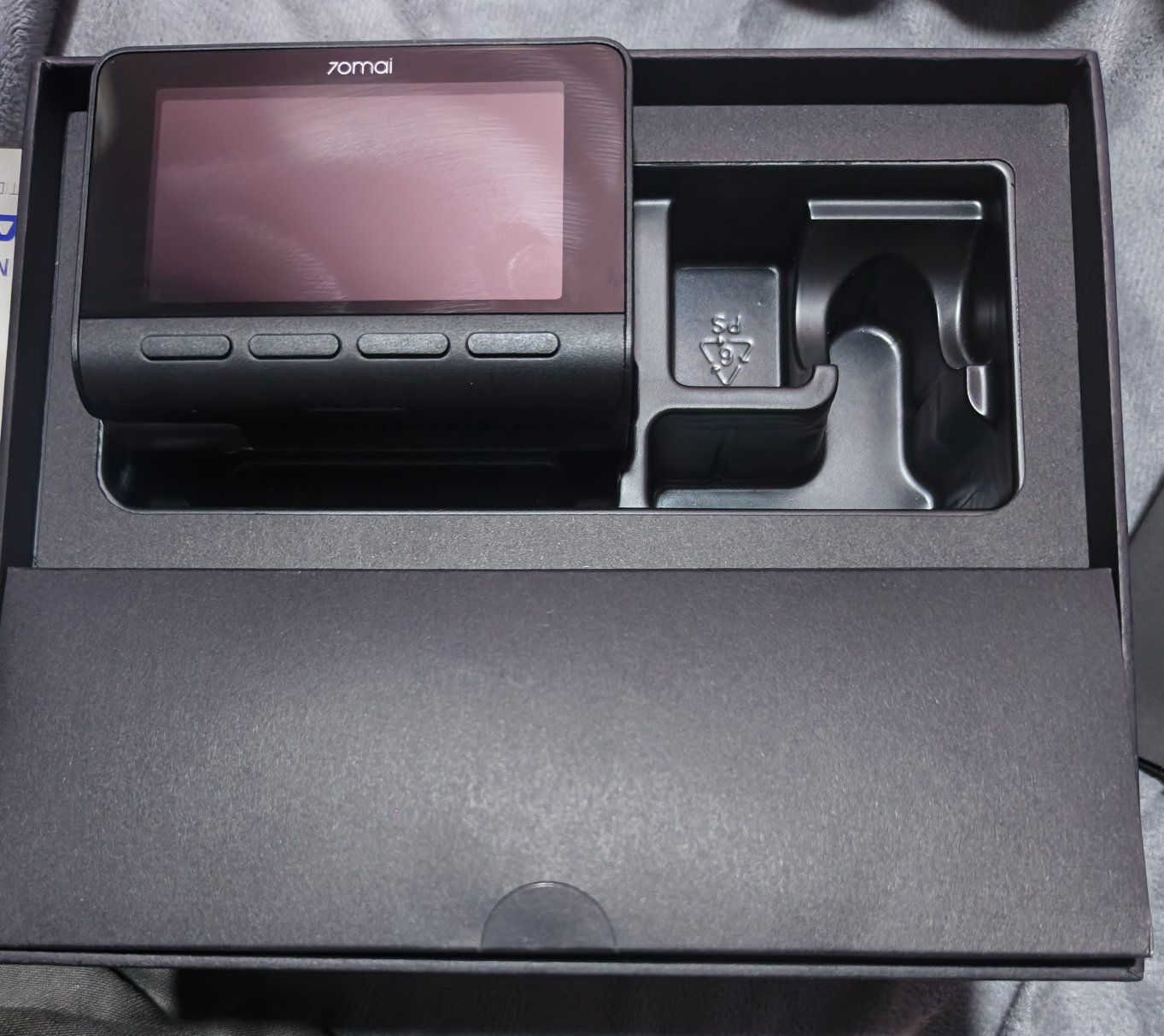 كامرة سيارة نوع 4k عالي الدقة 
السعر ١٣٥


**إذا كنت صاحب هذا الإعلان وتريد حذفه لأي سبب، رجاءا أرسل رسالة إلى الدعم الفني**