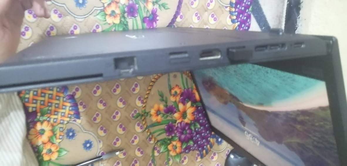 سلام عليكم
حاسبه لينوفو

1- شاشه لمس

2- دبل بطاريه

3- كيبورد ضوئي كامل ملحقات

CORE i7 -4

5- رام 16 SSD

6- ذاكرة 512

الابتوب كلش نظيف انظف من الصور 

سعر 375 ألف 

 

مكان كركوك 

وشراي يجي ويدلل 

للستفسار اتصل 

احمد جبار : ***********
