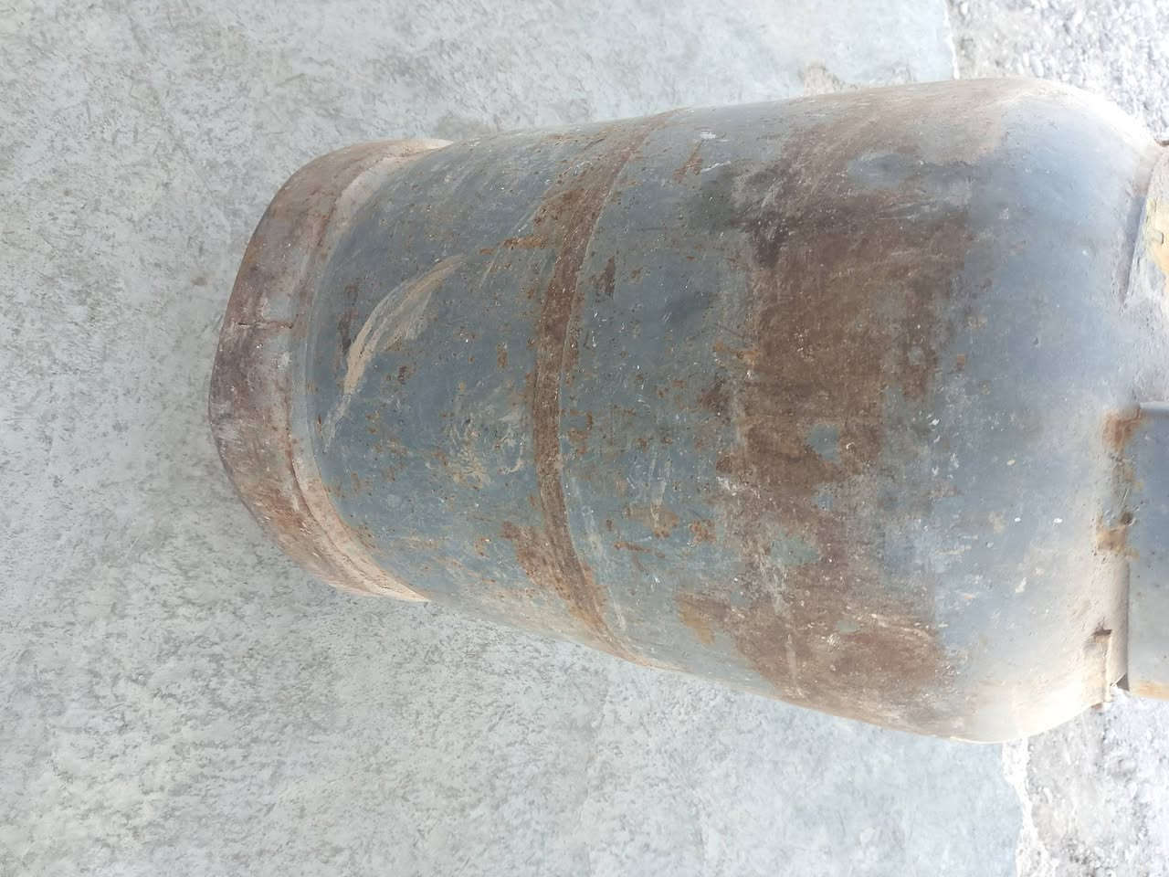 السلام عليكم
عندي دبات غاز عراقيات اصليات كلهن مؤسسه معمل باجوان  مثل ماموضحات  ب الصوره
ابيعهن كلهن مفرد مو جمله القنينه ب65الف شرط عراقيات كلهن أي واحد يريد يشتري قنينه يراسلني خاص


**إذا كنت صاحب هذا الإعلان وتريد حذفه لأي سبب، رجاءا أرسل رسالة إلى الدعم الفني**