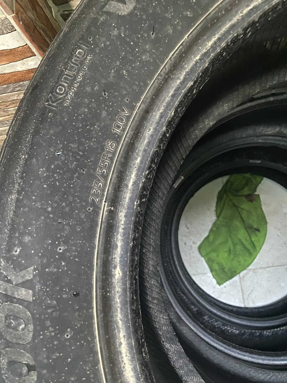 تايرات اوبامه سعر ١٢٥
العنوان البصره حي المهندسين 
***********
