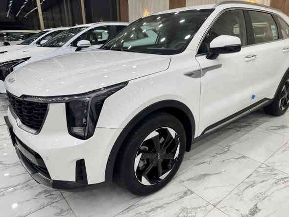 السلام عليكم ورحمة الله للبيع كيا سورنتو رقم بغداد موديل 2024 ماشيه 20 الف استلام صفر كفاله عامه مغلفه PPF مغلفه كشناتها محرك 6 سلندر 7 راكب 3 قطع تبريد كشنات كهرباء جنطه كهرباء اريل ابيض شاحن لاسلكي شفتات ستيرن كير ماوس سايد بريك بصمه سعرها 317 وبيها مجال قليل مكانها بالرمادي الشراي يتصل ***********
