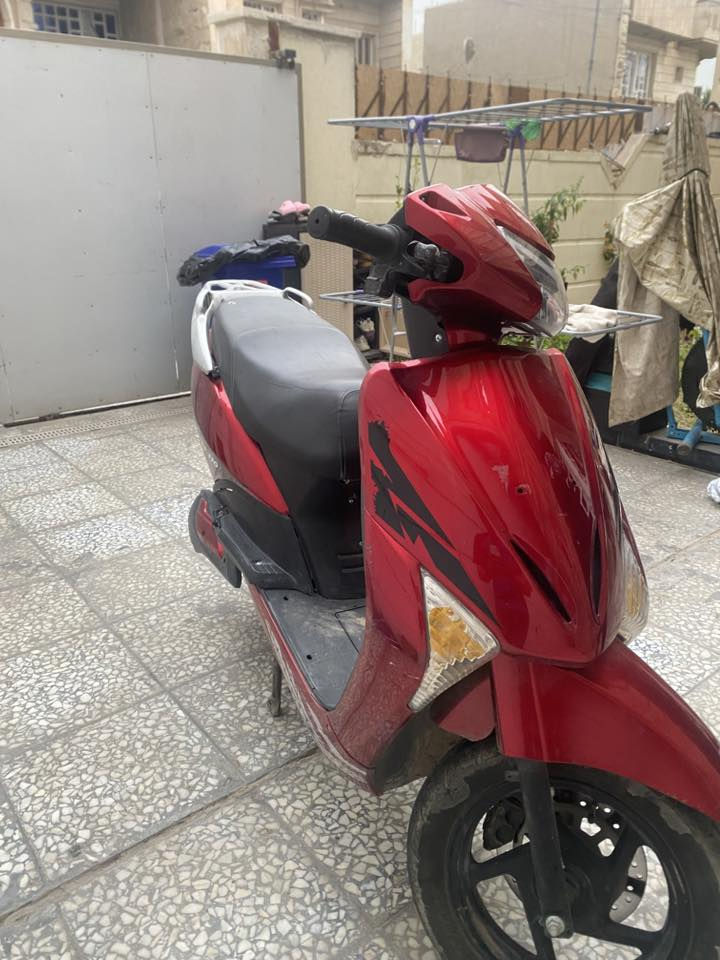 سلام عليكم دراجه شحن البيع 6بطاريات حجم كبير  دراجه خير من الله مكاني شارع فلصطين  ***********
