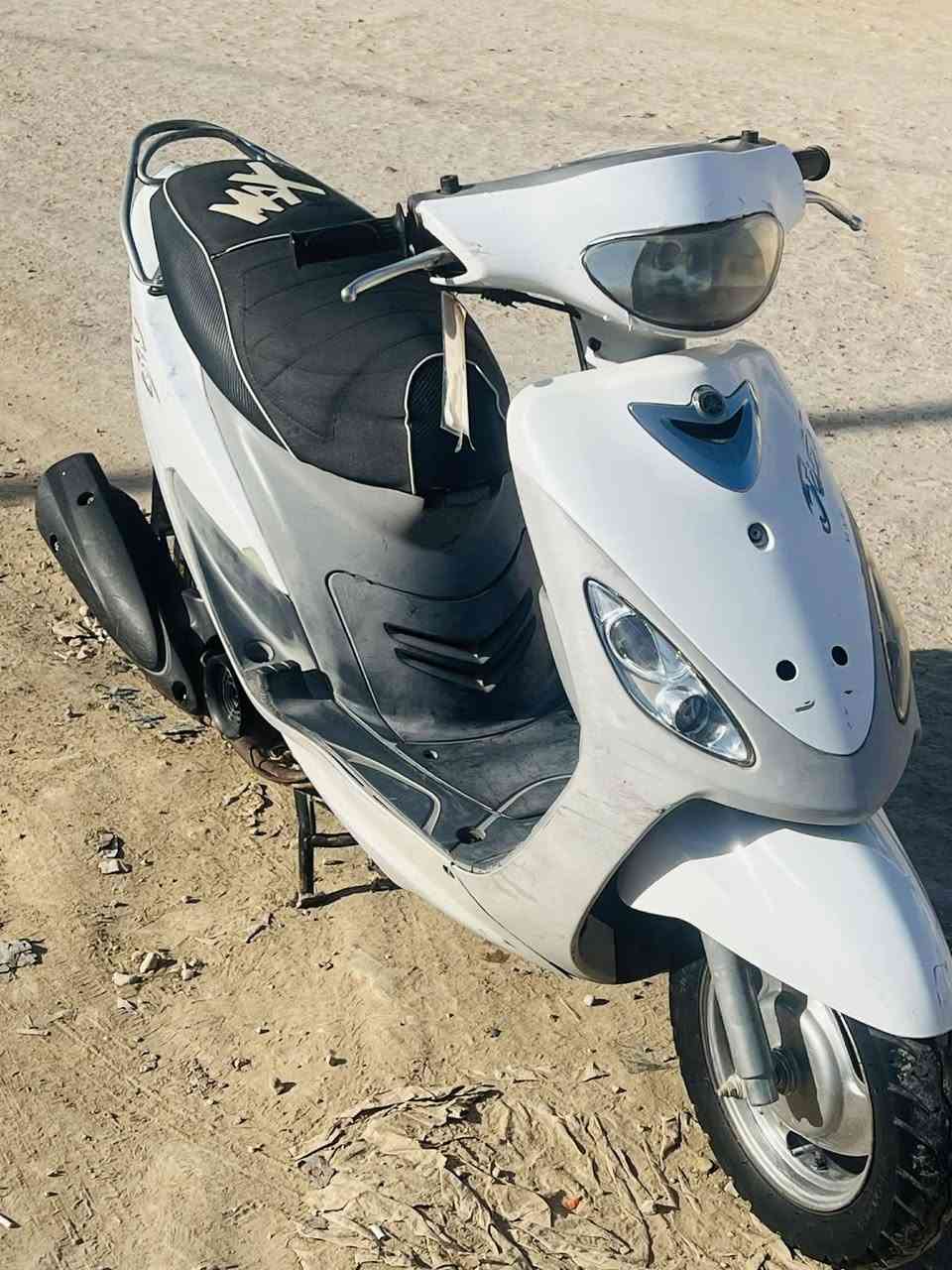 سلام عليكم دراجه ماكس منغولي كفاله عامه ختم وحد وي المكينه دراجه ما ناقصهة شي ***********
