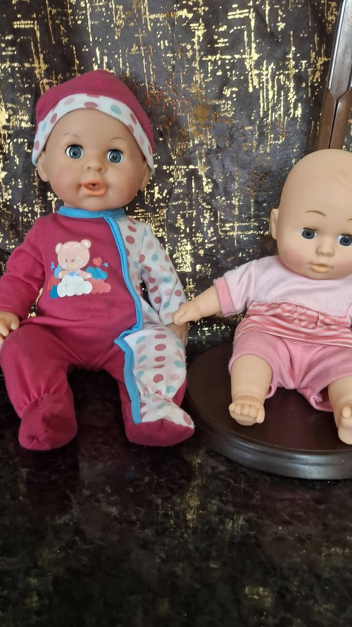 دمى مع بعض 1800 سلع اصلية مختومة 🎀🎉🥰


**إذا كنت صاحب هذا الإعلان وتريد حذفه لأي سبب، رجاءا أرسل رسالة إلى الدعم الفني**