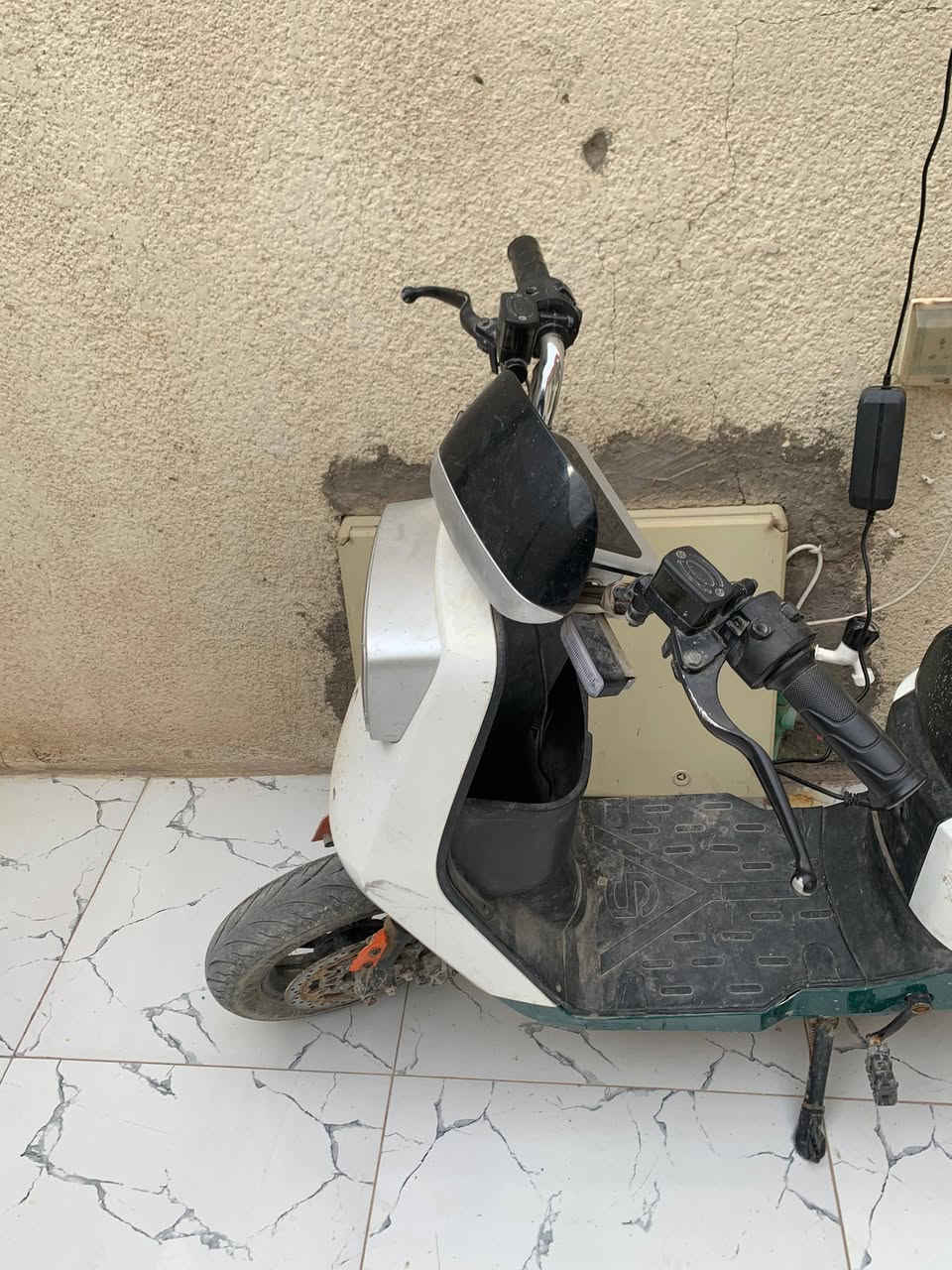 سلام عليكم دراجه شحن شركه الريان اسمه A8 دراجه بطارياته تعبانه يحتاجله بطاريات ودراجه حلوه وقويه سعره 225 وببه مجال


**إذا كنت صاحب هذا الإعلان وتريد حذفه لأي سبب، رجاءا أرسل رسالة إلى الدعم الفني**