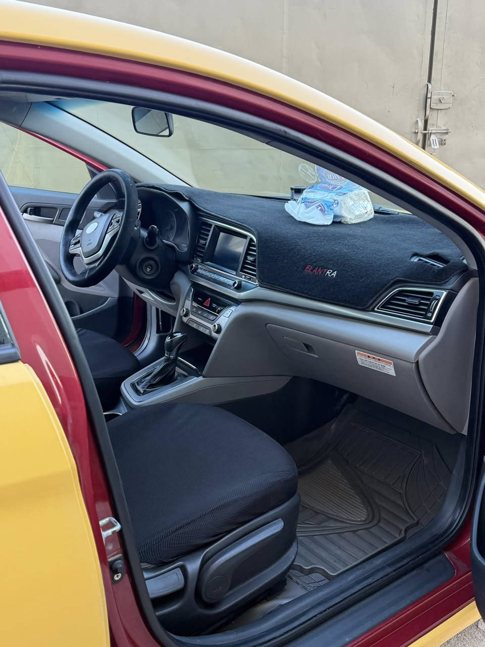 النترا2017امريكي
بااسمي السياره
نص مواصفاتse
مابيها نقص سياره
حادثه بس لي بامريكيه
***********
