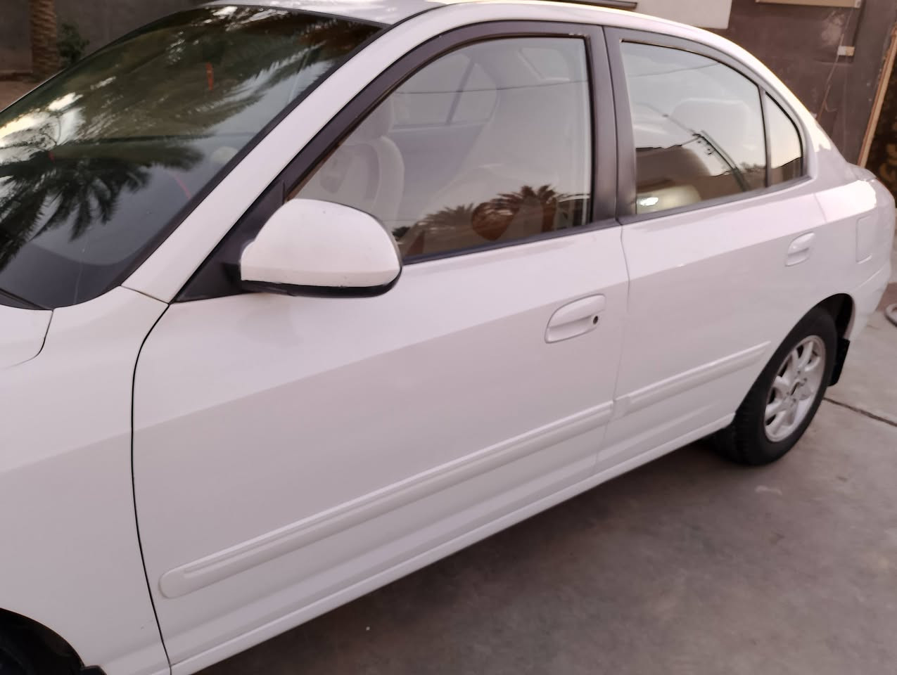 النترا 2006 رقم بغداد وارد امريكي صبغ 3 قطع فقط  فتحه سقف داخل بيجي محرك 2000 كير ومحرك كفاله تبريد ثلج حداديه و تخم تاير جديد كهربائيات كلها شغاله سياره جاهزه  السعر 83 وبيهه مجال
مكاني المسيب للاستفسار ***********
