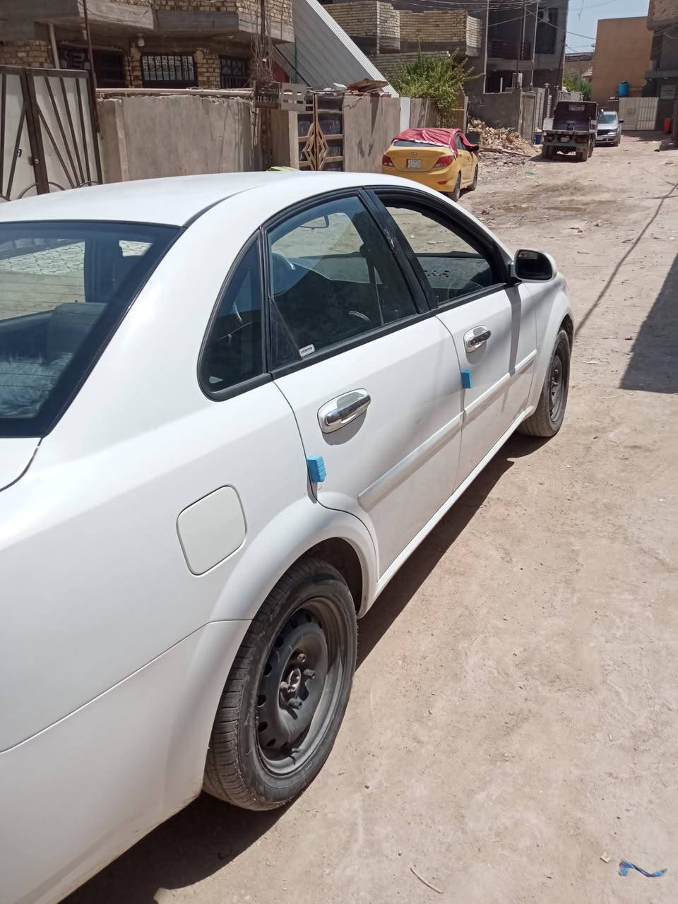 اوبترا للبيع
موديل :2011
العنوان:حله حي الطياره 
للاستفسار الاتصال بل رقم 
***********
