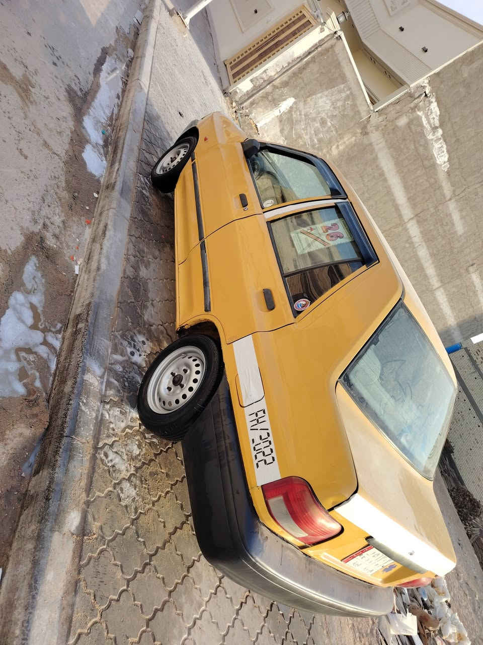 سلام عليكم سايبه مديل 15 البيع مكفوله مكاني بصره زبير سعر 25وبيه مجال رقمي واساب *********** وماسنجر مفتوح سياره ما معمره بلديه
