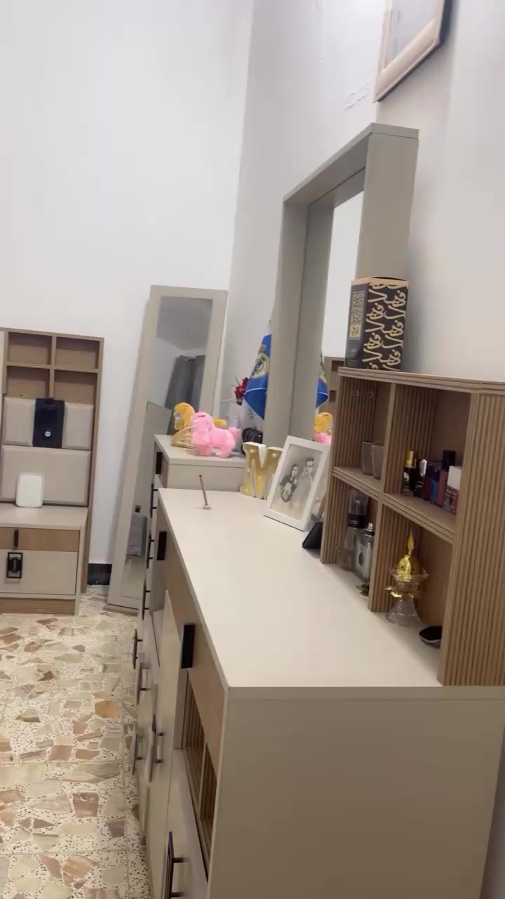 للبيع غرفه جديده شخط مابيهه   ‭٠٧٧٣ ٤٠٢ ٥٣٩٥‬ مكاني بغداد ١١قطعه
