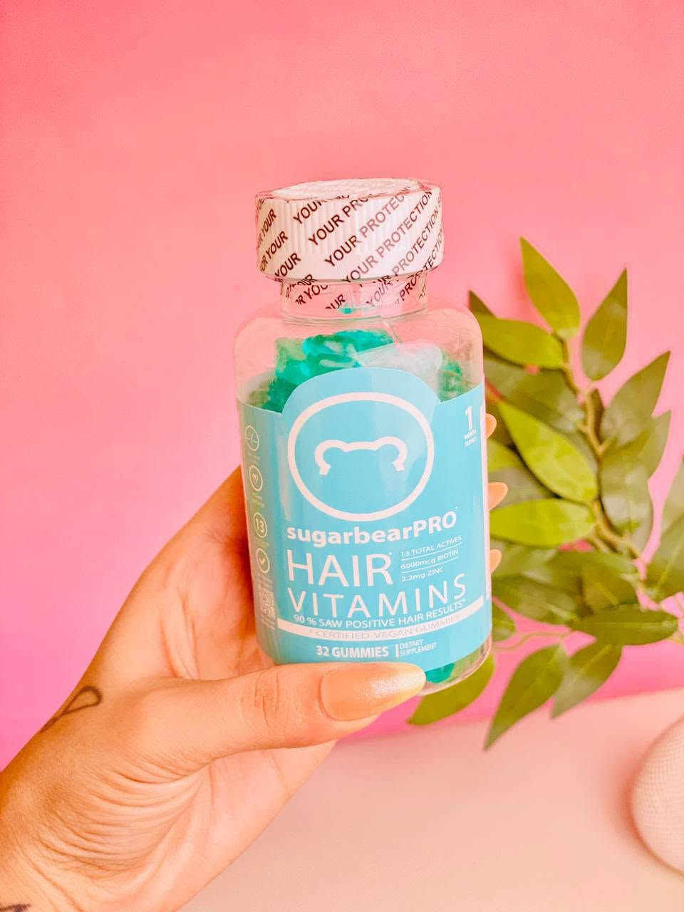 🥰🥰🤗 جلاتين الشعر التريند العالمي حبوب الدب🐻 لجمال الشعر😍

جلاتين شوقر بير هير 💙sugar bear hair vitamins💙

 هى عبارة عن فيتامينات للشعر وقد تم تداولها لاول مرة في عام 2016، وهى اول فيتامينات نباتية للشعر في العالم، وقد صنعت من خلاصة التوت الحقيقي، وتتميز الحبوب بمذاقها السكري الذي يشبه مذاق الحلوي او التوت  

فوائد حبوب شوقر بير هير – sugar bear hair vitamins benefits

✨تساعد هذه الحبوب على زيادة معدل نمو الشعر.
✨تساعد على تغذية الشعر من الداخل.
✨تعمل على زيادة صحة الشعر.
✨تعمل على زيادة ليونة الشعر مما يحمي الشعر من التقصف.
✨تعمل على ايقاف تقصف الشعر.
✨تعمل على تحسين الصحة بوجه عام.
✨تساعد على ايقاف تساقط الشعر.
✨تفيد في تقليل تقصف الشعر على المدى البعيد.

sugar bear hair vitamins تجعل الشعر يبدو صحي✨ ولامع وذلك حيث يمد الجسم بالكثير من الفيتامينات المهمة.
✨تمتد فوائد الحبوب لتشمل تحسين مظهر البشرة والاظافر ايضا.


**إذا كنت صاحب هذا الإعلان وتريد حذفه لأي سبب، رجاءا أرسل رسالة إلى الدعم الفني**