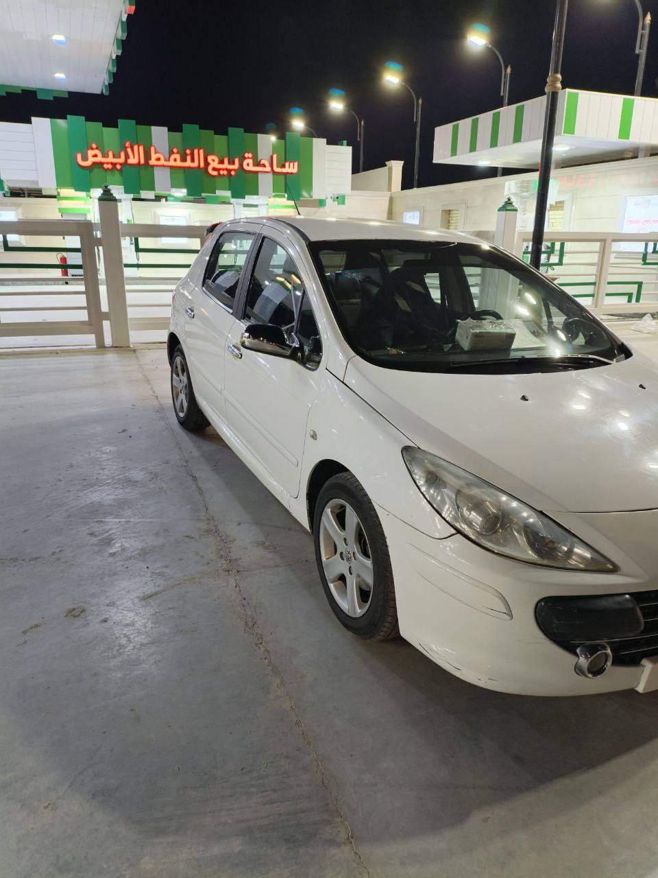 بيجو 307 رقم بغداد للبيع سياره كامله مابيها اي نقص مبدل بيها بابين تبريد كلها كامله ومحرك 2000 مكاني بغداد البنوك. ***********

السعر 58وبيها مجال للطيبين. 

وشكرآ❤
