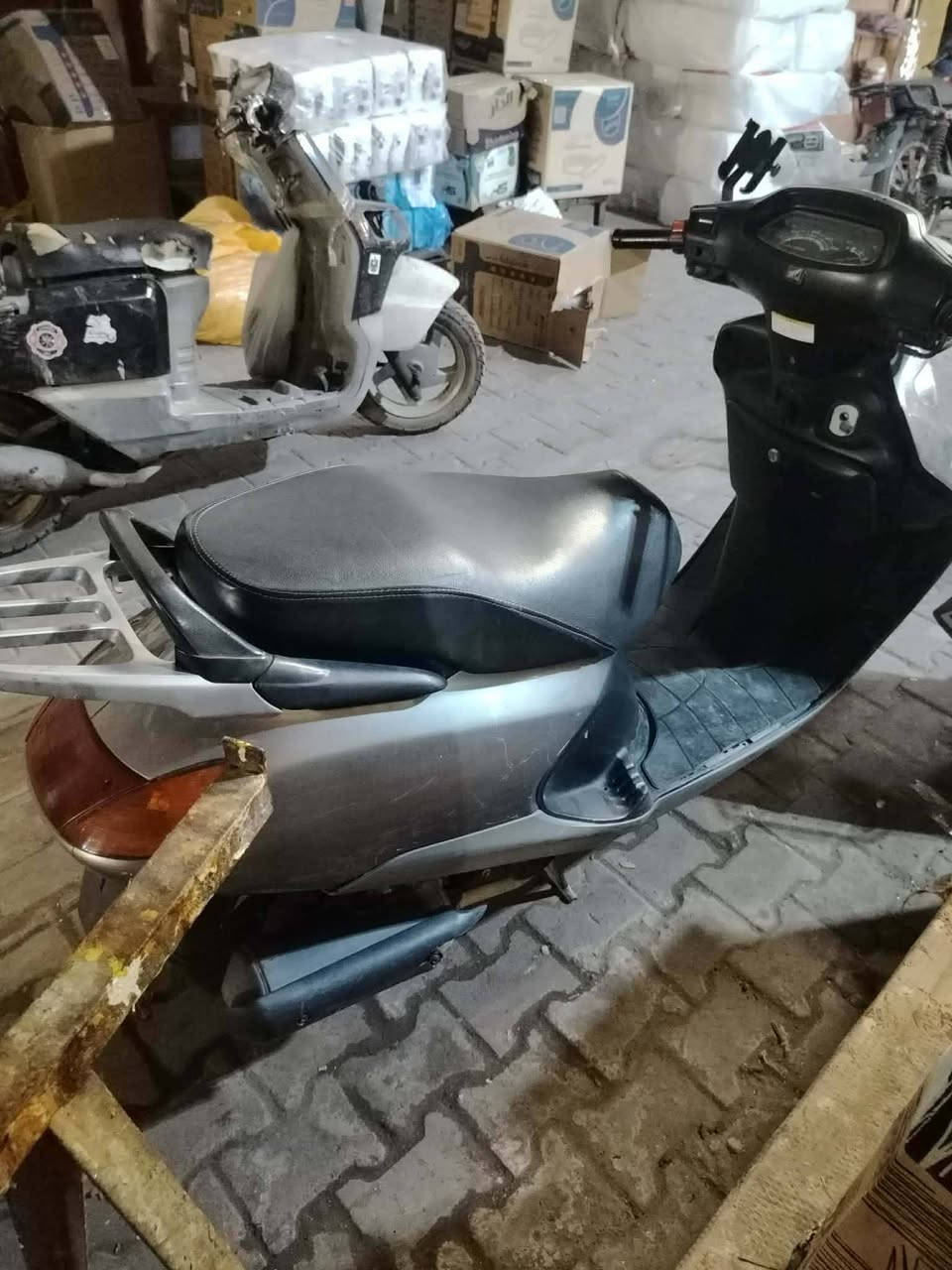 دراجة سبيسي رمبه ما مفتوحة السعر ٩٥٠ وبيها مجال العنوان كوت


**إذا كنت صاحب هذا الإعلان وتريد حذفه لأي سبب، رجاءا أرسل رسالة إلى الدعم الفني**