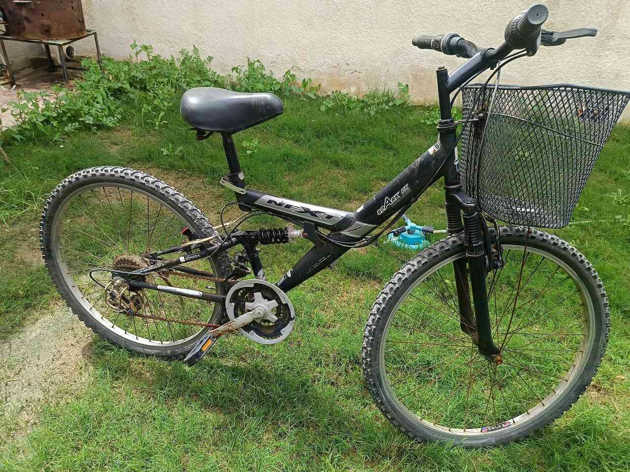 السلام عليكم  اخوان بايسكل للبيع نظيف وجاهز للاستفسار الاتصال ***********
