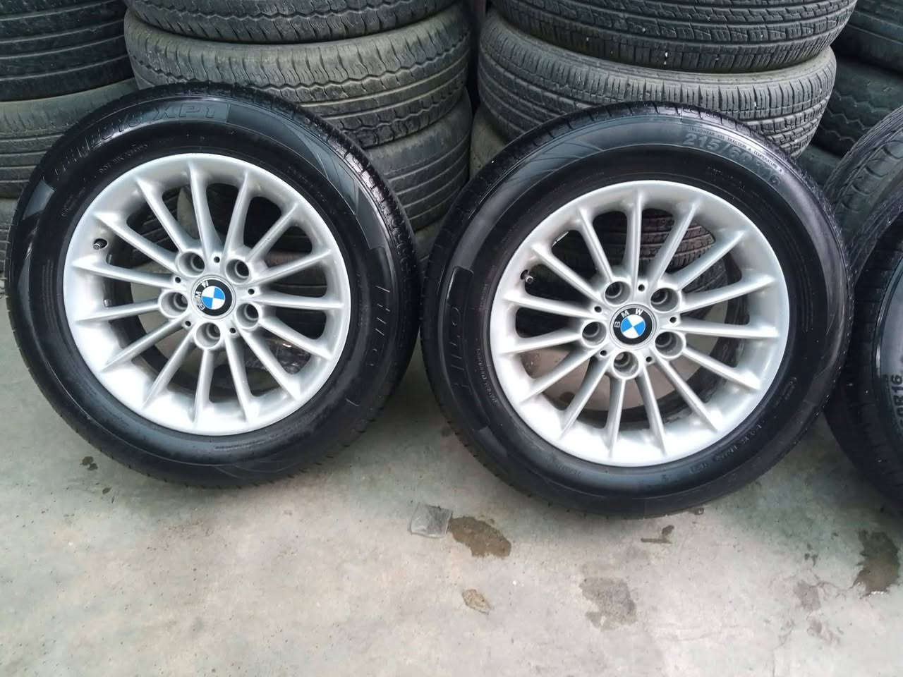 تاقم تایە و ویلی سەقەر 16بیلاد بێ لەحیم بئ درز بەشەرت
بۆ گۆرینەوە یان فرۆشتن سعری خوار هەمو بازار 190$
***********
***********
