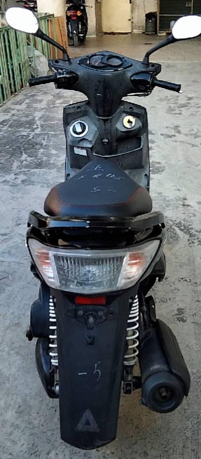 السلام عليكم
دراجه سكنز فحل يابانيه 
دراجه خير من الله جديده كا نقص مابيه 
الشراي يتصل ***********
سعر مليون او ميه 1.000.100
بغداد حبيبيه
