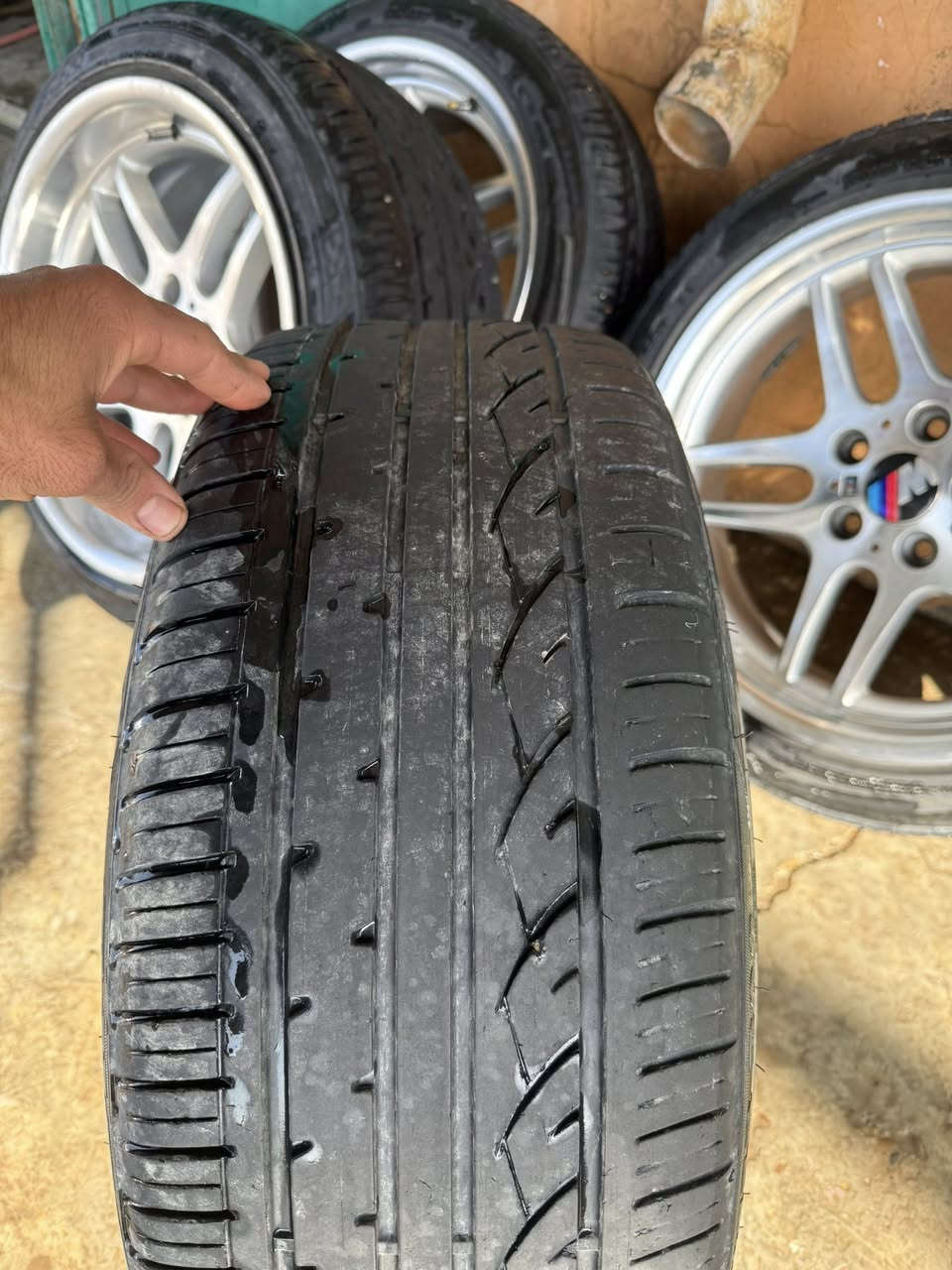 تخم ويل M 18 تو سايز جديد تايرات جديد انتاج25
شرط نضافه وبدون عواج او تعديل او صبغ جديد
للبيع500 دولار وبيهن مجال

*********** مكاني سامراء
