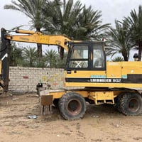 حفاره لبهير 902  موديل 85 مكينة دويز 6 سلندر ،  مضخة 55 جديده ما مفتوح...