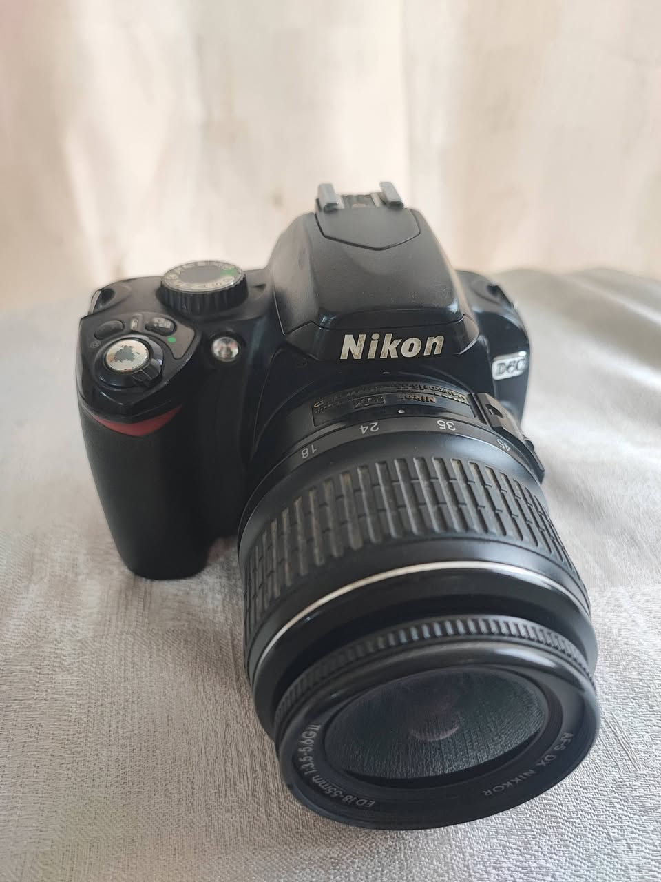 كامرة نوع Nikon مستعملة نضافة 95٪ كامل ملحقاتها سعر 150معا التوصيل
للحجز***********
