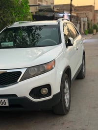 سورنتو مديل 13 خليجي مكفوله من ضربة  مكينة 2400 دوش 4 سلندر  7 راكب  م...