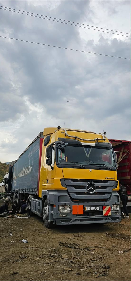 بسم اللە الرحمن الرحیم
اکتروس ٢٠١٠ للبیع گدام چوپلس جامبو  فول مواسفات ریتادەر سلاجە کامیرەحساس عربانە کرون تاقم طیرات جدید سنویة جدید  سیارە کفالە عامە 
*********** مکان سلیمانیة بس راس مولبیع
