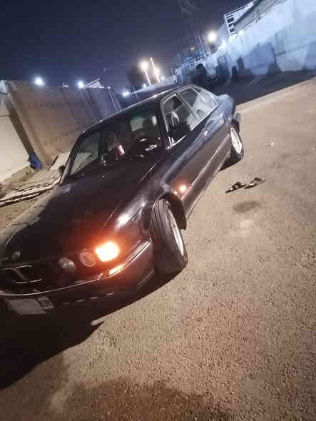 السلام عليكم بي ام 735 كير ومكينه جديد تبريد ويا السويتج كهربائيات كلها شغاله ما بيها اي نقص سعر 46 بها مجال رقم الهاتف*********** مكان الرمادي الجزيره قرب معرض حرج
