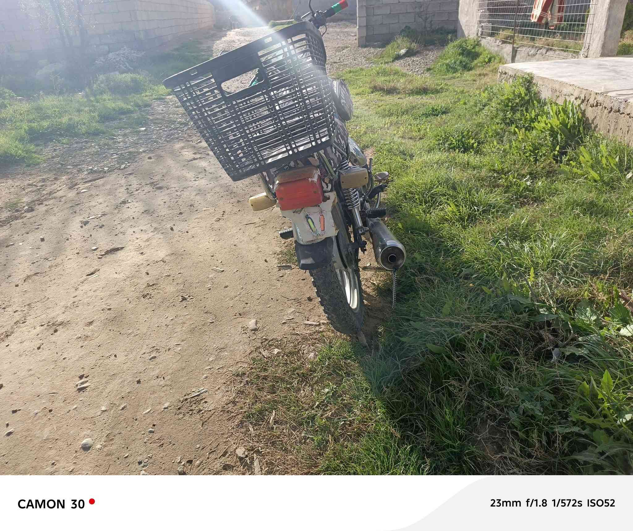 السلام عليكم موطور روبار خمسه5 كيركلشي شغال للبيع السعر 275وبي مجال شي قليل رقم  ***********
