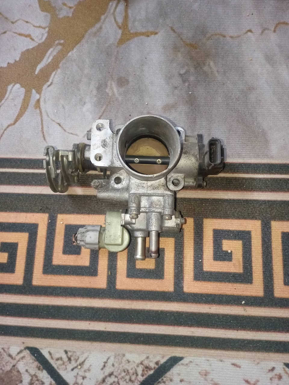 للبيع جويتر كورلا 90 لاستفسار علئ الرقم ***********
