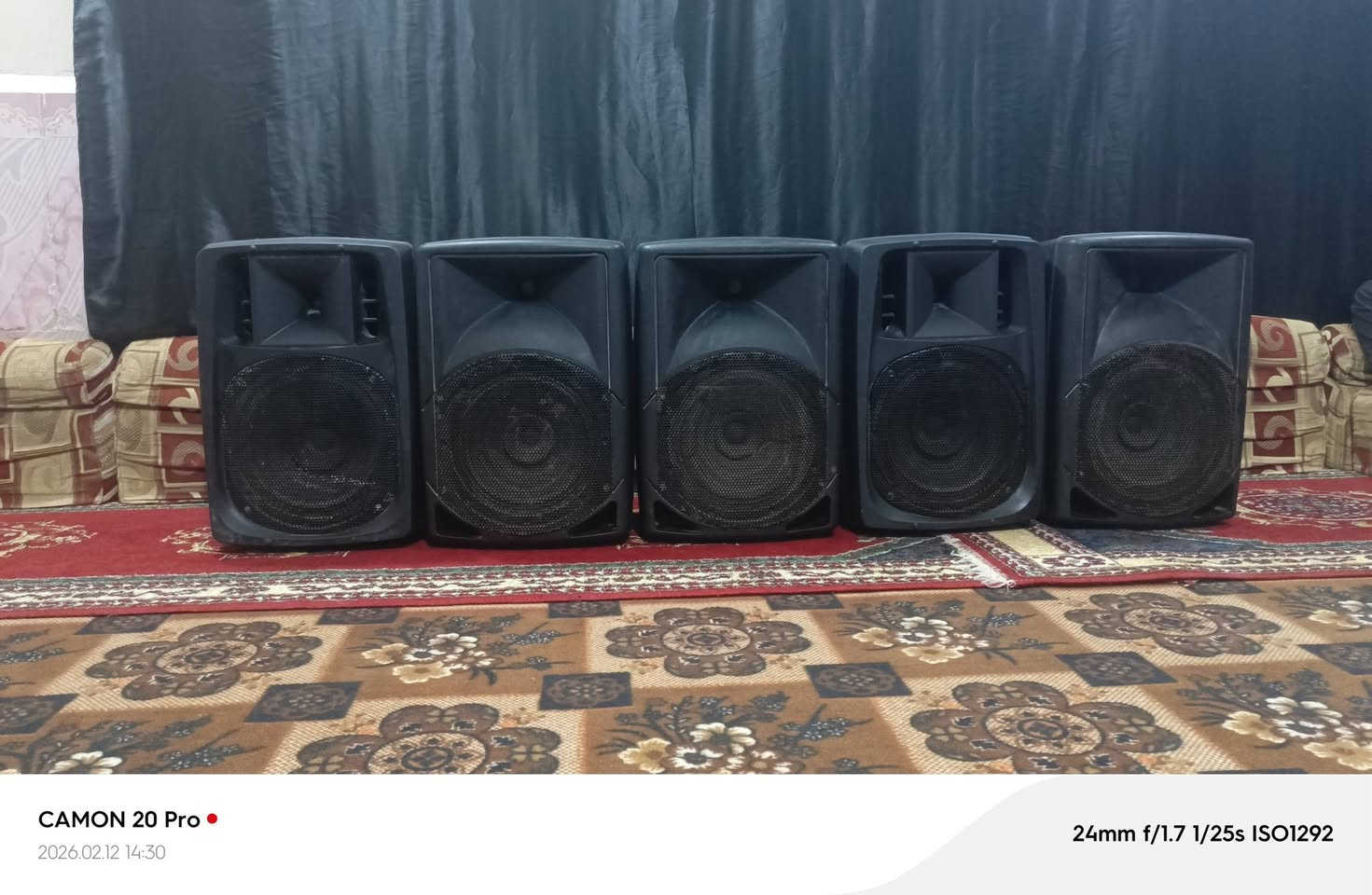 اربع ازواج سماعات دبدوب اللبه الدينكورد الأصلية 
جدد استخدام قليل جدا 
سعر الزوج 175 قفل ربع ما ينزل 
شراي اتصل ***********
او علق وأنه ارسلك 
ذي قار قضاء الفهود
