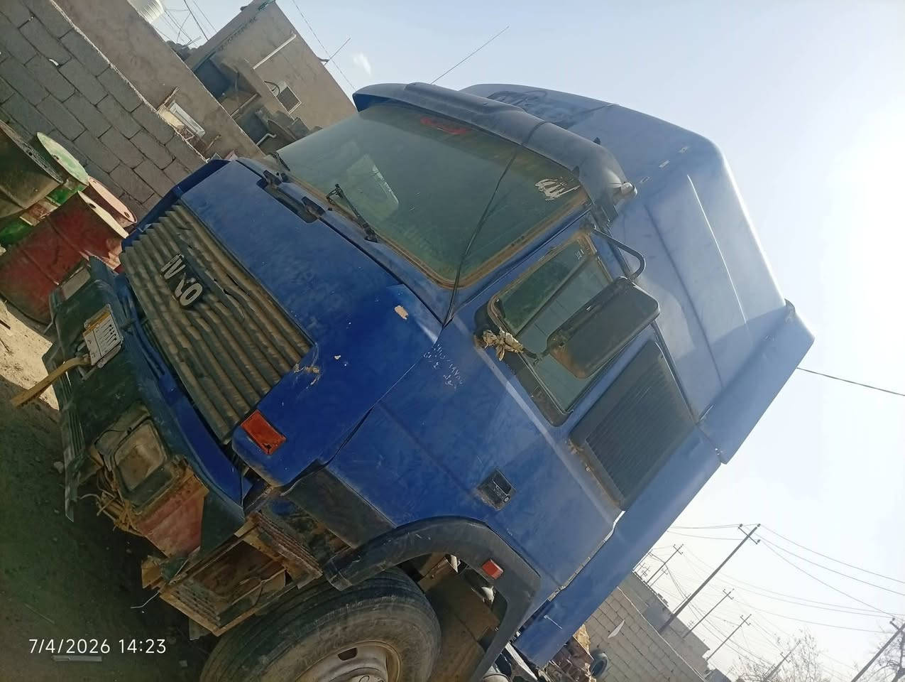 السياره للبيع مكانها بالنجف في المطار باب الدخول اللي يشتريها بالرقم هذا يدق خاص
مكانها بالنجف ***********
