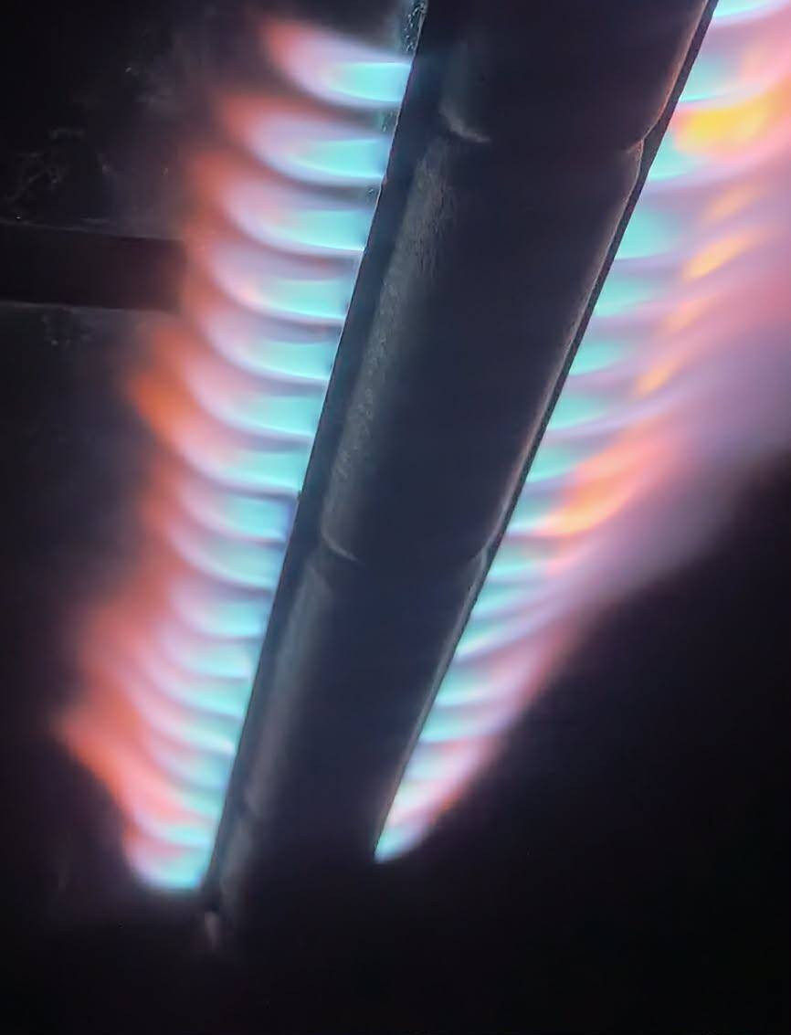 فرش مصري نضيف شوفت العين كوفه حي نيسان *********** سعر 120
