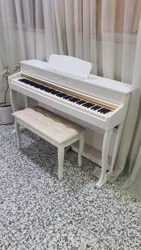 Piano للبيع كهربائي غير مستخدم صيني المنشأ مع كامل ملحقاته   مكاني بغد...