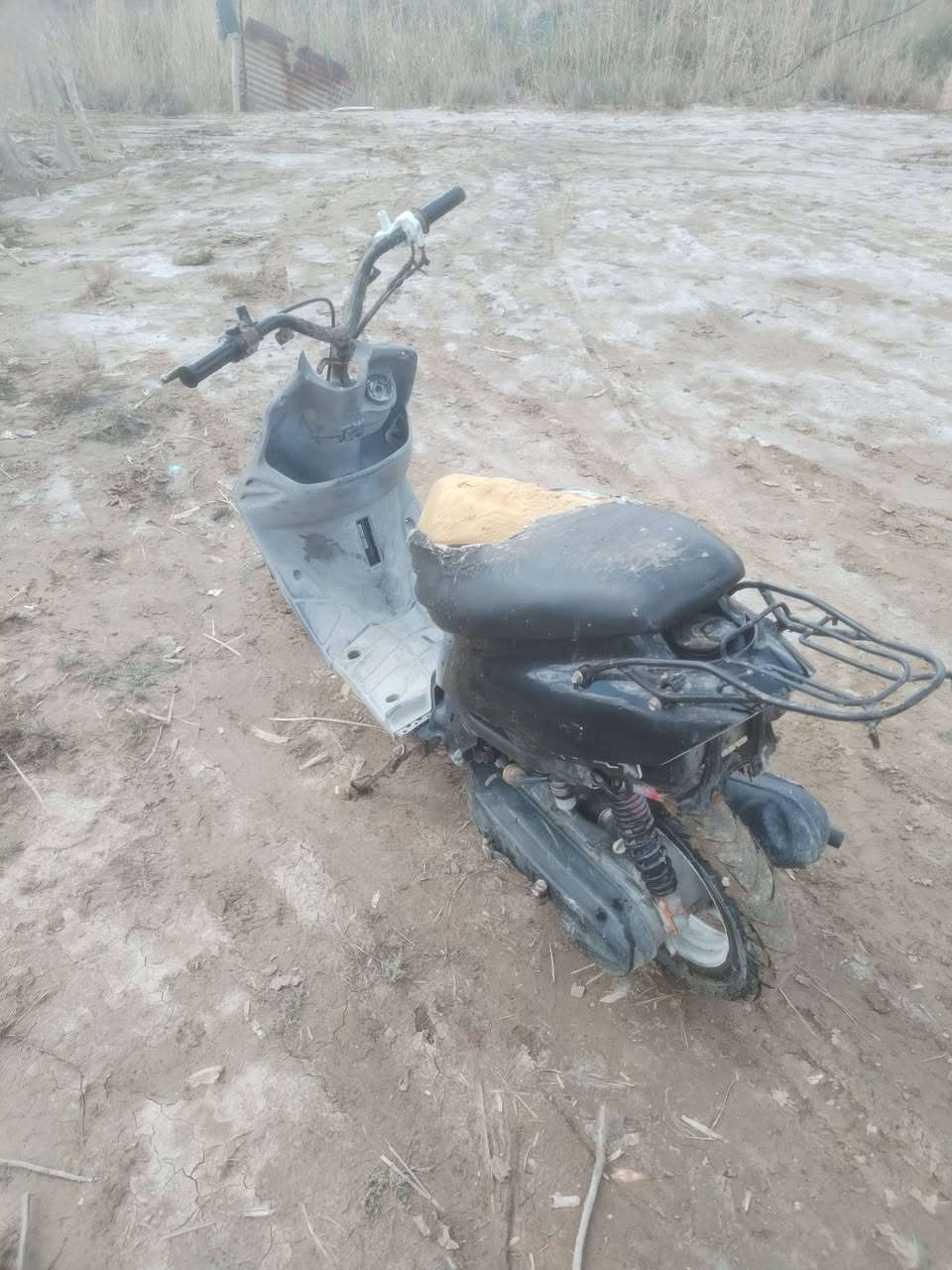 سلام عليكم درجه بيجي لبيع غراضه كامله درجه مامفتوحه.برغي بيها خير من الله نهضه معدل حلو شاصيها نضيف مكينتها نضيفه ضفيره غراضها كلها موجوده مستعجل على بيعتها سعر خاص مكاني رميثه لتوصل ***********
