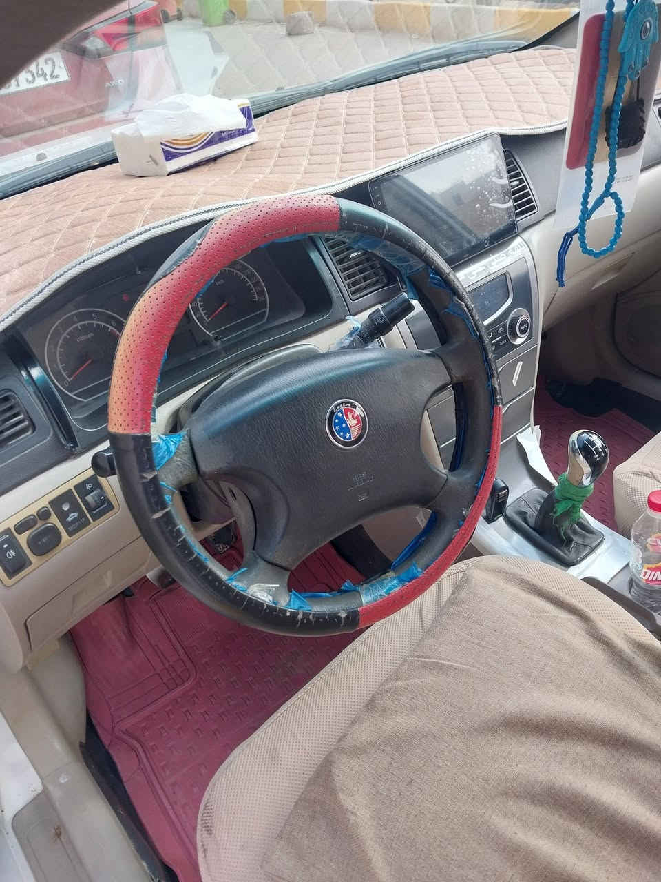 سلام عليكم جيلي موبل موديل ٢٠١٢ كير عادي السياره جاهزه محرك كير تخم تاير تبريد ثلج منظومه كامله جديده شاشه سنويه نهاية السنه مشروع وطني عندي وكاله عامه ثاني يوم تحويل السعر ٥٠ وبيهه مجال ترايك وين متريد للاستفسار *********** مكانهه ناصريه المركز رقمهه بغداد
