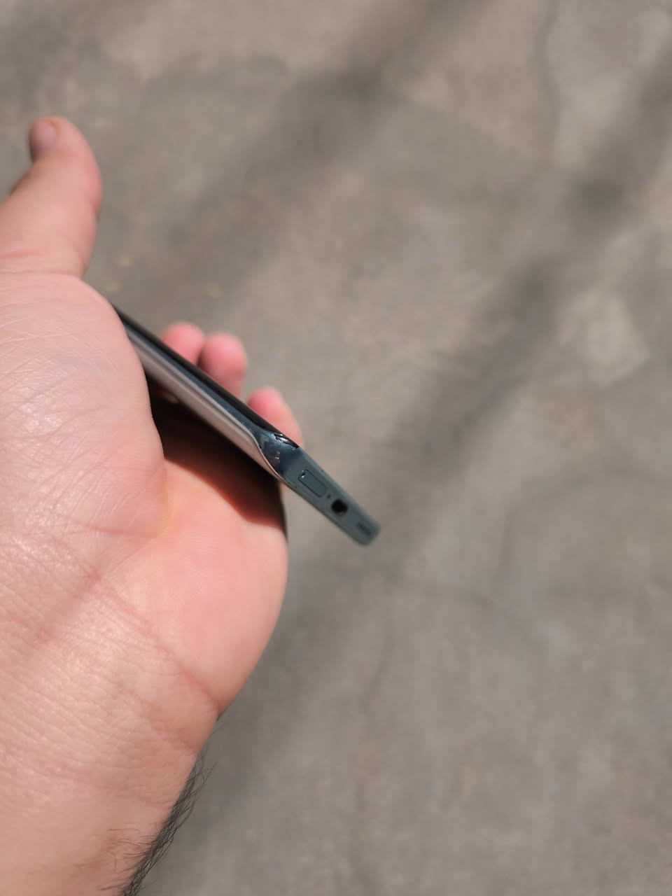 اعادة نشر  واعدني علية واحد واخذ رقمي وضل يعامل بالساعه واخر شي مااجة ... .. اخوان ٢٥٠الف وبي مجال قلييييل . الصور واضحات اقرة المنشور وشوف الصور وراسلني . بدون ملحقات
 . ملحقات ماكو.
ماكوملحقات. . غراض ماكو وي الجهاز بس كڤر 
هونر x9c. 
الرام ١٢
الذاكرة٢٥٦
شحن سريع
بطارية كبيرة
٦٠ فريم ببجي 
صوت ستيريو 
شاشة١٢٠ هيرتز 
بصمة اصبع
بصمة وجه 
NFC
المواصفات معروفة. ذكرتهن حتى محد يراسلني ويضل يسأل 
شرائح٢
نضافة ٨٠٪. هذا الشخوط كلهن بالشمس صورتهن حتى. ابري ذمتي .....
عنواني نجف حي الوفاء. قرب سوك هرج ...


**إذا كنت صاحب هذا الإعلان وتريد حذفه لأي سبب، رجاءا أرسل رسالة إلى الدعم الفني**