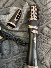 مصفف شعر • دوار • شسوار