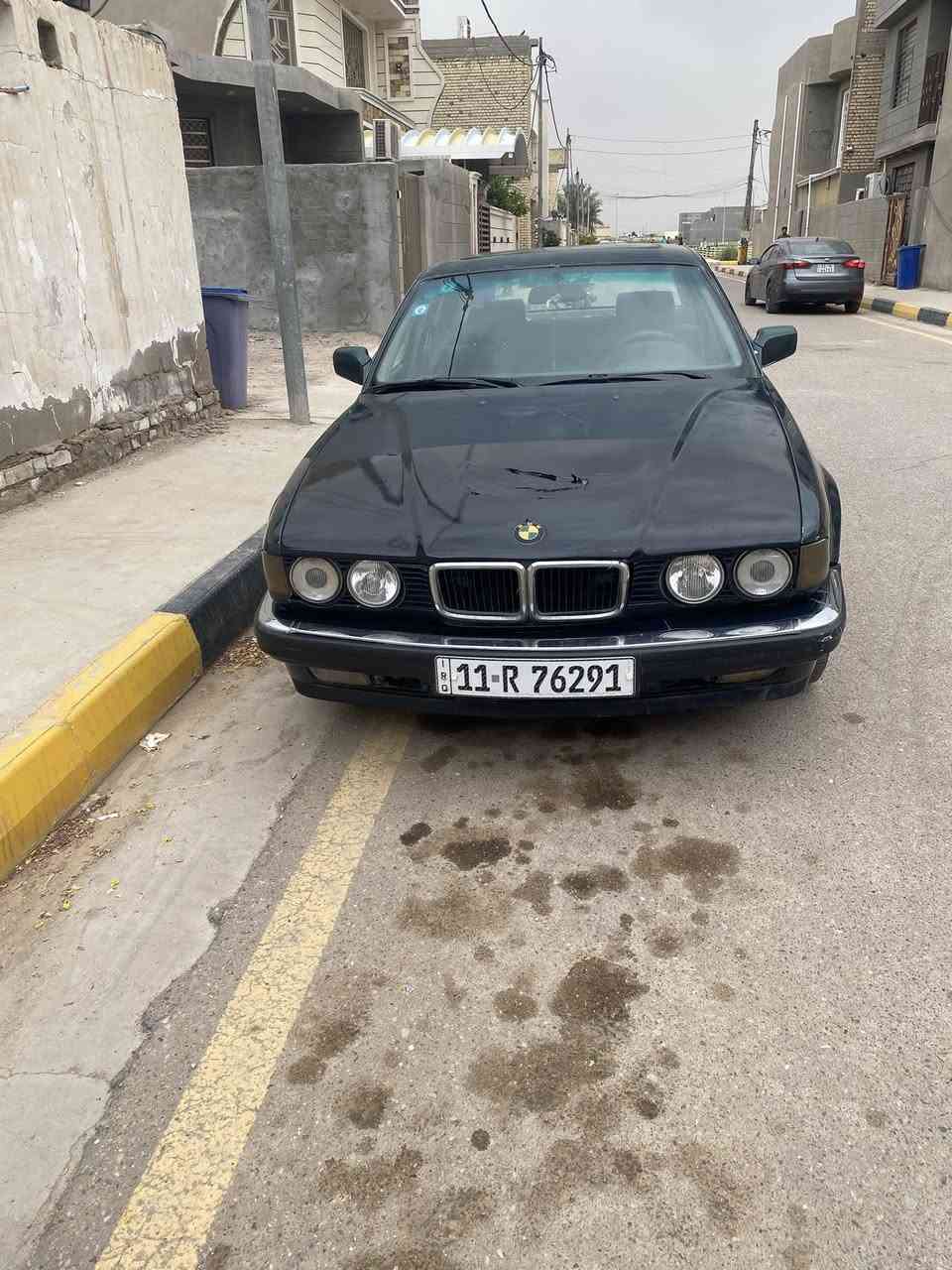 السلام عليكم
Bmw 740 موديل 1993 للبيع
رقم بغداد الجديد مشروع وطني سنويتها لل٢٧ وهزة ما خلصانه 
صدر امامي خلفي جديد 
مكينة وگير كفالة 
كشنات كهرباء فتحه سقف
مكانها واسط العزيزية 
السعر 58 وبيها مجال بسيط
للتواصل ***********
عوزها ترتيبات بسيطه
