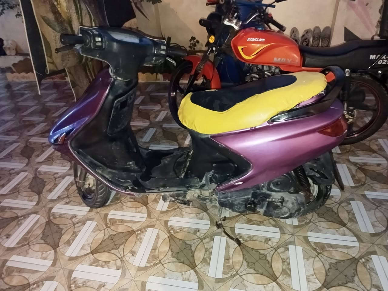 سلام عليكم فارشه البيع مكينه كفاله والستفسار عله هذه الرقم ‏‪0785 189 5468‬‏
