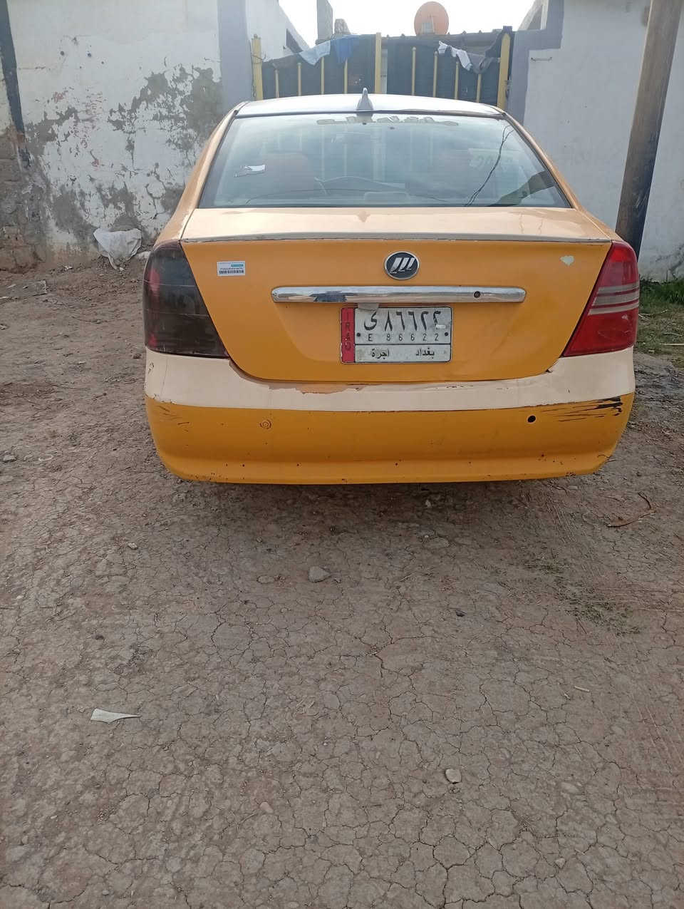 اخواني السلام عليكم ليفان موديل 13 سياره حلوه جاهزه كهربائيات كلها شغاله بيها خيط بخار باتري جديد هيئه وغرامه مصفره شرط انطيك خط وبحث المكان ديالى الخالص ويلكم بلادي مالتها السعر 35 وبيها مجال قليل تحويل ثاني يوم ***********
