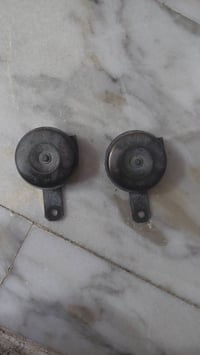 هورنات بردو اصلي فول صوت عل فحص  السعر 25 الف مكاني بغداد مدينة   0771...