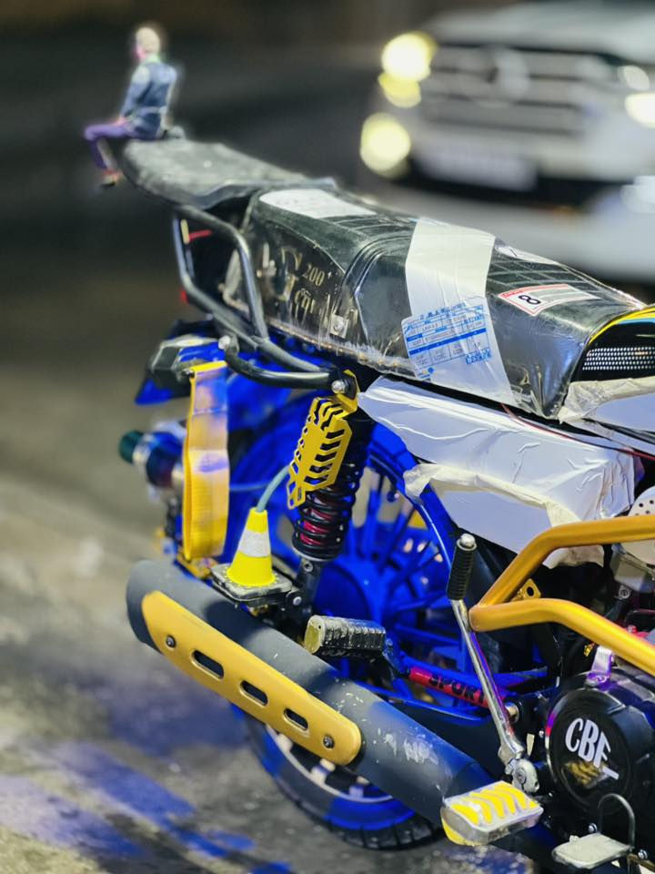 يالله
السلام عليكم للبيع أيراني سونك 2025 محرك 200cc ضاغطه وزنجيل cbf ماشيه 3000 مجنبزه عله 24حبايه مكاني رمادي شارع 40للستفسار ***********
