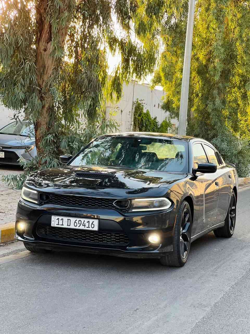 السلام عليكم 
جارجر اسود sxt2021 🇺🇸
السعر / 180 وبيه مجال 
 للبيع او المراوس
رقم انكليزي جديد هزه جديده
سياره باسمي تحويل نفس اليوم 
مكينه 3600 تو ويل
موصفات : فول بس بدون فتحه 
 : شاشه تحكمات ستيرن 
كشن كهرباء حساس خلفي توقف ذاتي 
مكينه كير تبريد تخم تاير شرط 
الحادث جاملغ وبنيد وباب كلير وباب صبغ والشاصي الايمن صفحة الحادث بي شغل فقط 
السياره ماشيه 68mil المكان بغداد 
بغداد الكرخ 📍
الرقم :*********** 
(( إني مكلف ب النشر ))
