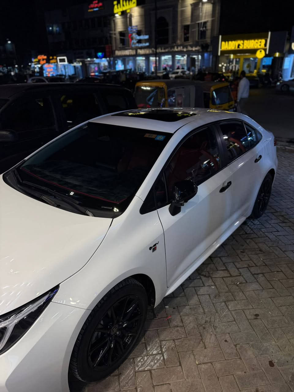 سلام عليكم
كورلا. فول موصفات GR.    موديل 2025

مقاعدجلد احمر و اسود
محرك 1800
مقاعد كهرباء
فتحه سقف
4 كامرات 
رادار امامي
نضام تثبيت سرعه 
السياره فول موصفات 
بعد بيه هواي موصفات 
ماشيه7000 الف 
بيه طخه بل حامغ الخلفي فقط
الطخه موضحه بصوره 
وشادلهه عازل حرارة شمس للجام
السعر 167
مكاني بغداد
***********
