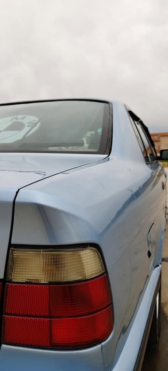 سڵاو BMW بۆفرۆشتن  مۆدێل92
525 گێر تۆماتیک جام کارەبا کوشن جلد پەردە تەبریت کوشن سیاحی ئاوینە گوێ بەرخ شاشە بێده عمو لیدراو موسو براوە بەشەرت چەکوش بەگیانیوە نییە گێرو مەکینەی بەشەرت دوکەڵو سەوتو بوغاری نییە ئاڕمو ئەوەلیاتیو غەرامە بەشەرت کارەبای  گشت گیانی ئیش دەکات  تەقەو رەقەی نییە بەدوای مەسرەفا مەگەڕێ شوێن هه ڵەبجەی تازە سعر45 گەڵاو تۆزی مەجال قیستو قەرزم نییە 4تایەو ویلی لۆکی لەژێرایە/225/60/15
***********
ڤایبەری لەسەرە حلبجة, السليمانية
