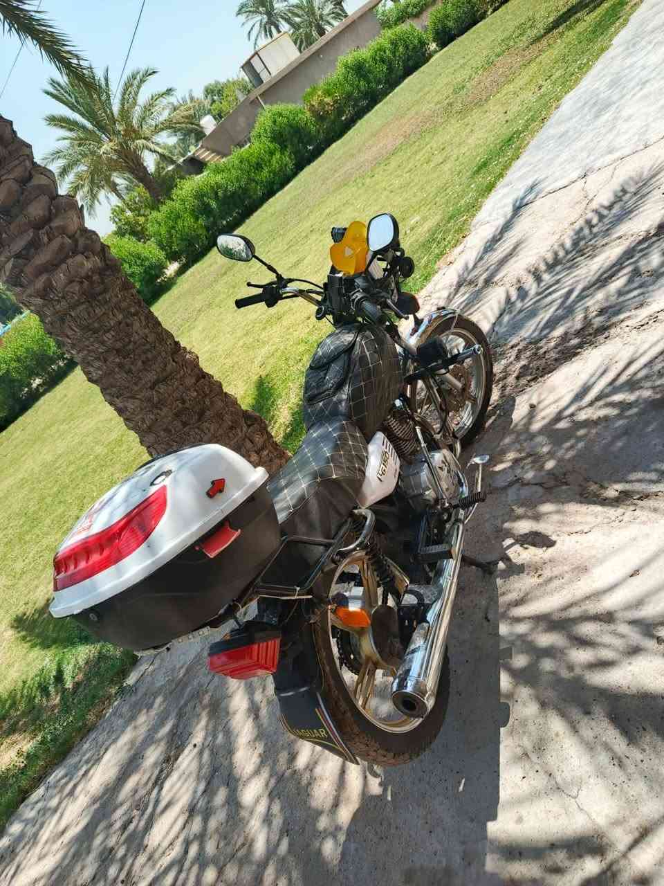 دراجه للبيع ايرانيه كامله اورق. بيه
ب375 وبيه مجال رقم ***********
