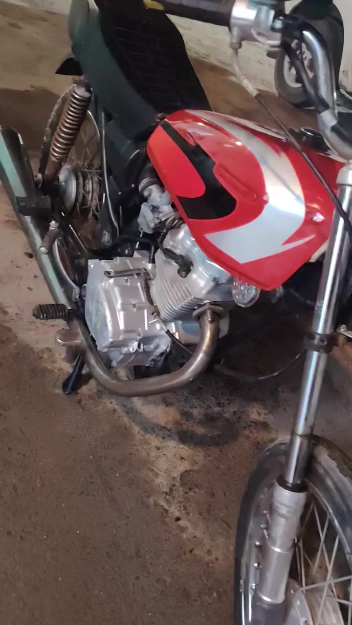 سلام عليكم دراجه ايراني ادوات نامه البيع مكانه بل دير السعر 350وبيه مجال حك الجيه كلش حلوه نضيفه كلشي ما ناقصه التواصل رقمي ***********
