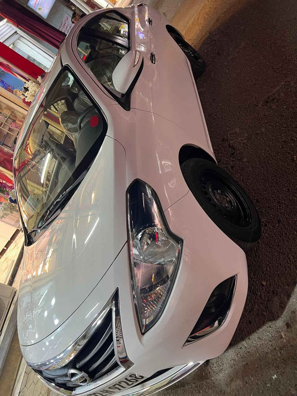 سني موديل 25 ماشيه 35سياره مكفوله بيها فقط بارد قليل جداً راقمي *********** سعر 113مستعجل
